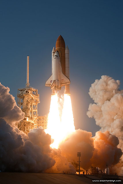 STS-133 final launch of space shuttle Discovery